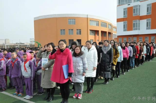 带着梦想向幸福出发记晋中师范高等专科学校附属学校开学典礼